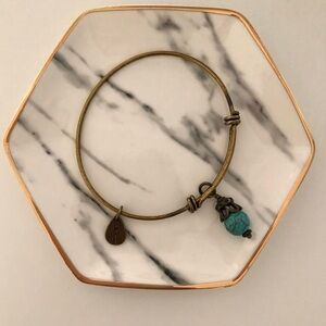 Bella Ryann Expandable Charm Bracelet Gold